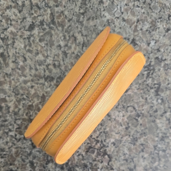 Louis Vuitton Yellow Epi Leather Wallet - Picture 5 of 16